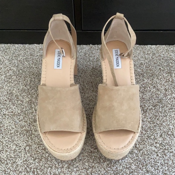 Steve Madden suede wedge sandals - Picture 2 of 3